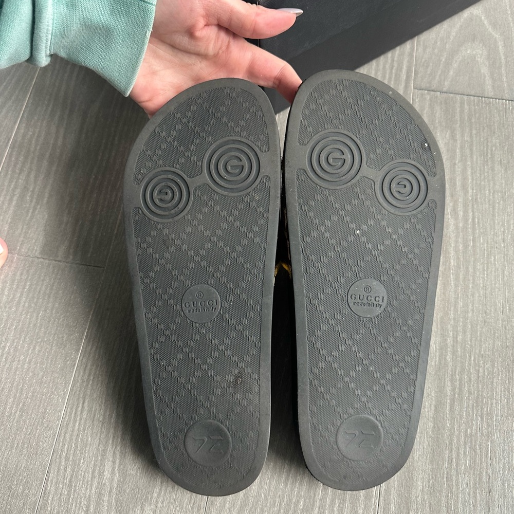 Gucci Pool Slides - Picture 6 of 6